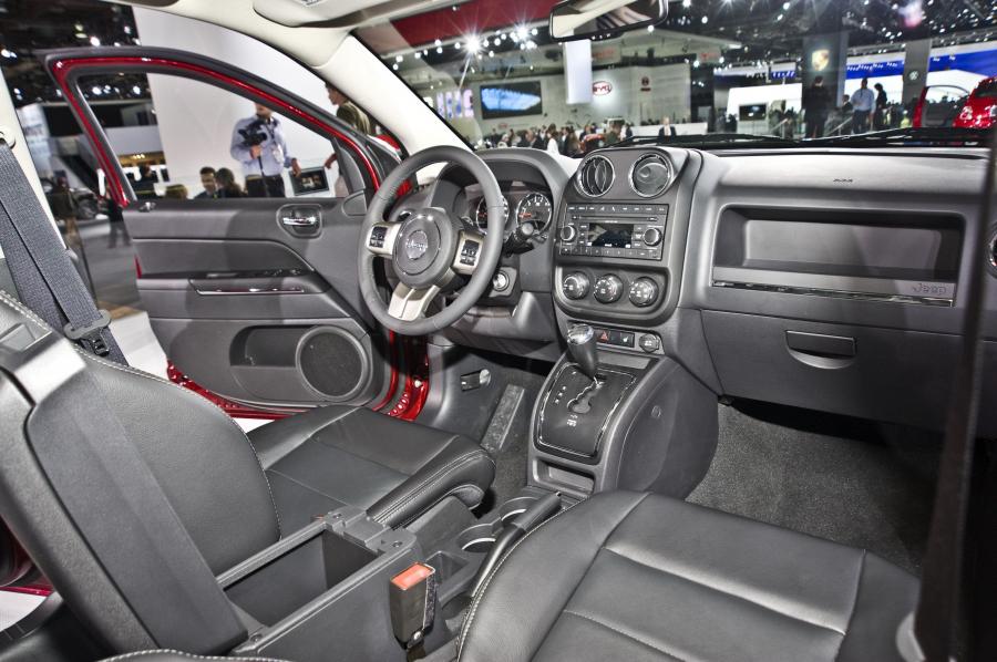  Jeep Compass 2011 года  (фото 23 из 97)